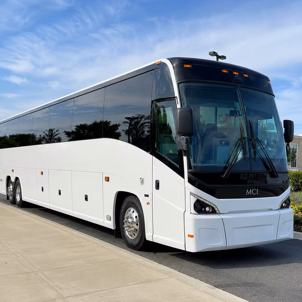 employee shuttle services for modesto businesses and commuters