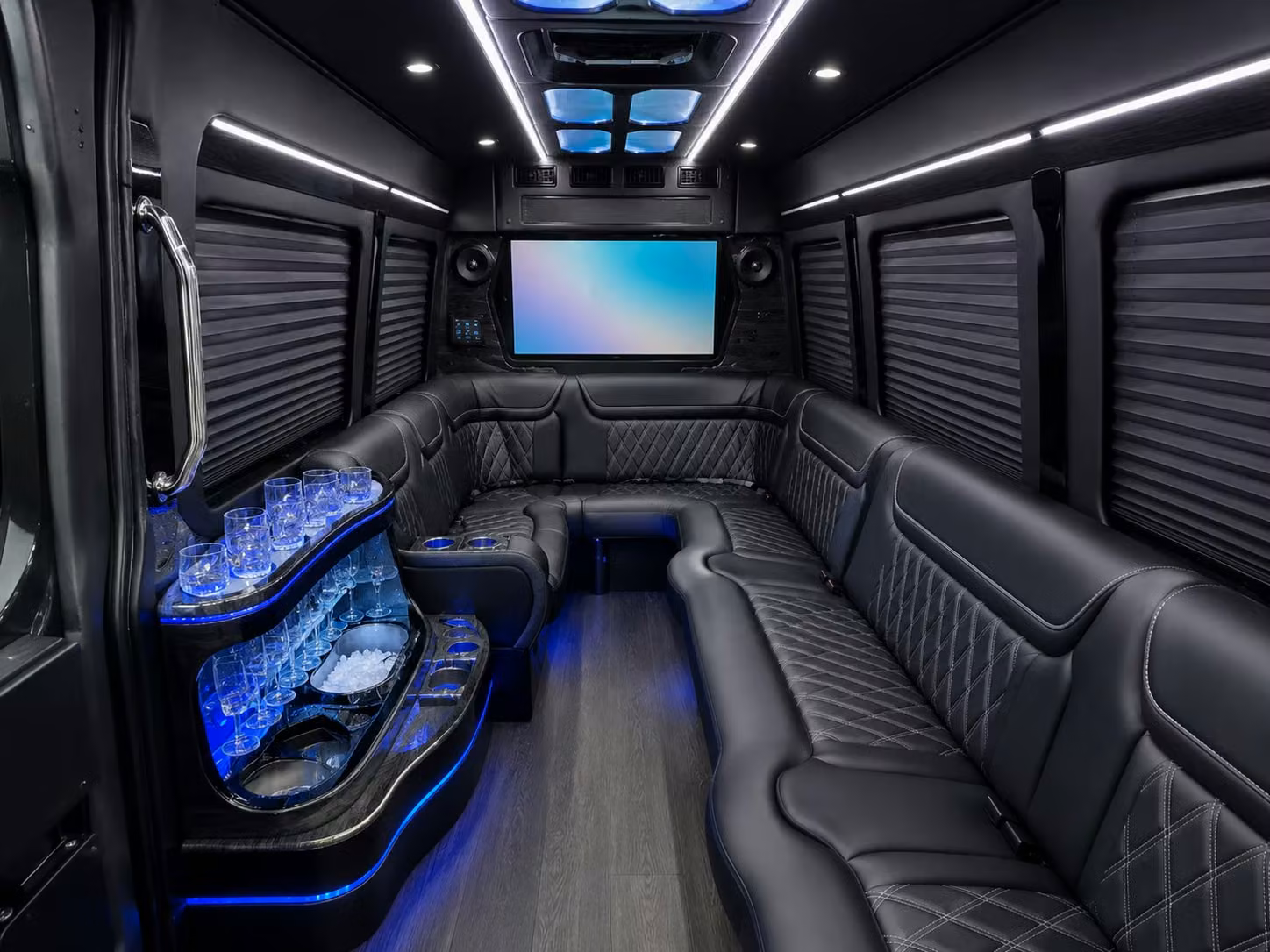 high school and college athletic event shuttle bus rentals in modesto